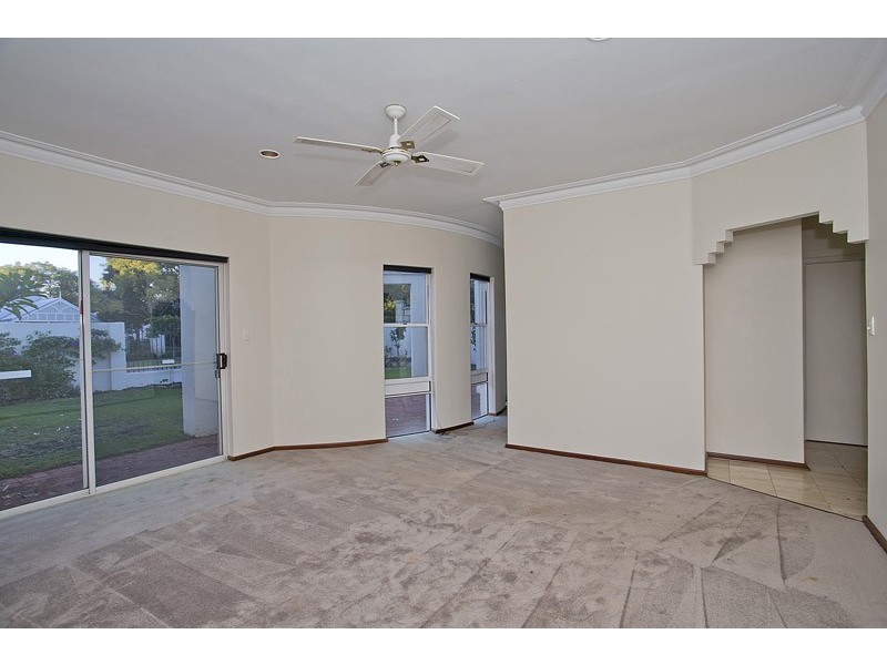 1/24 Riley Road, Claremont WA 6010
