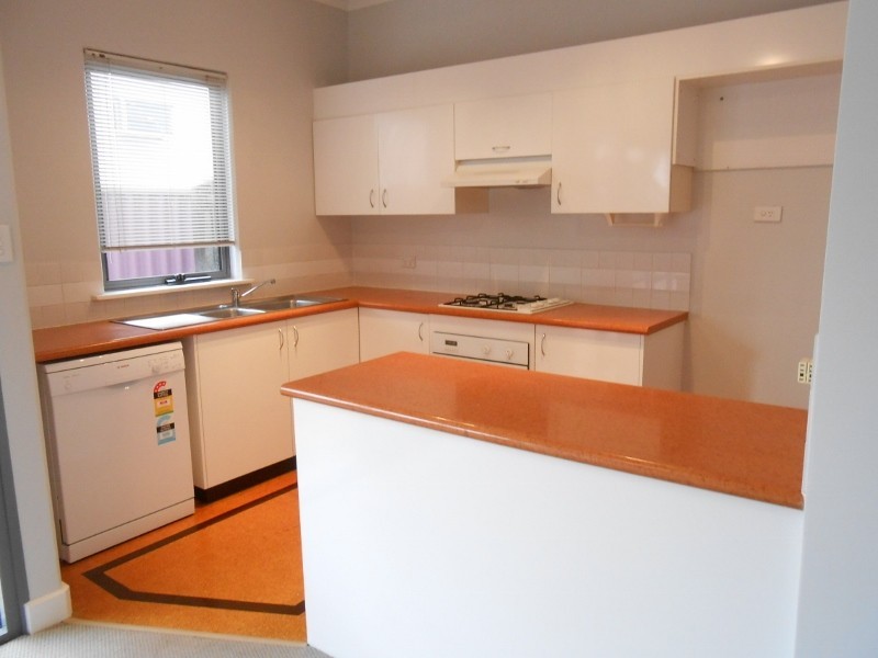 2/122 Carr Street, West Perth WA 6005