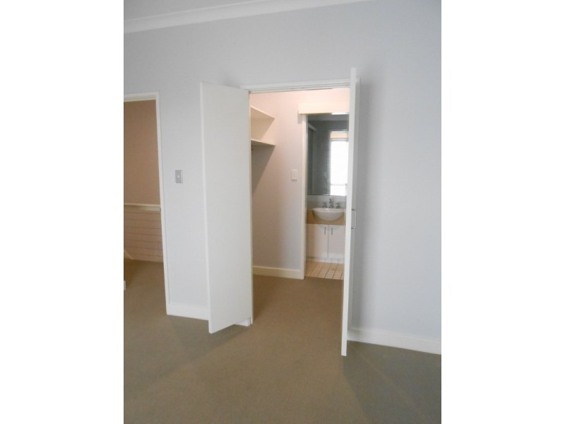 2/122 Carr Street, West Perth WA 6005