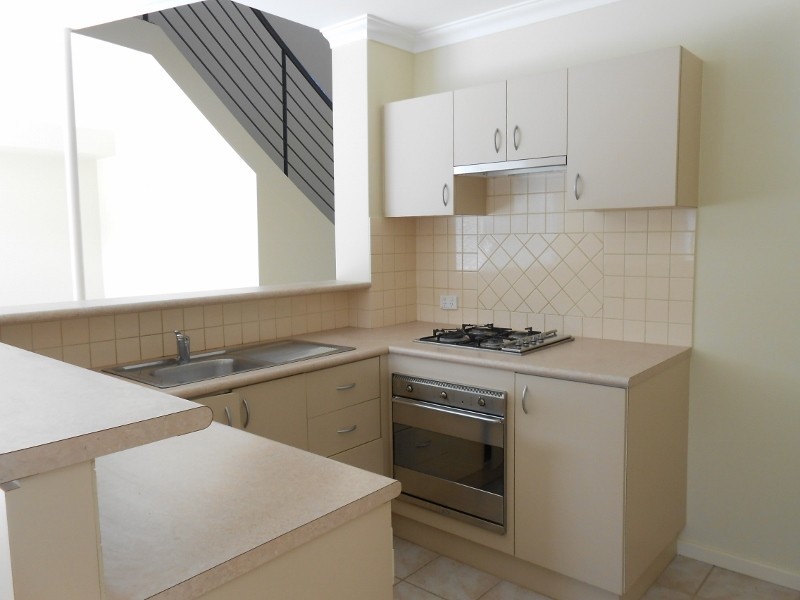 2/138 Robert Street, Como WA 6152