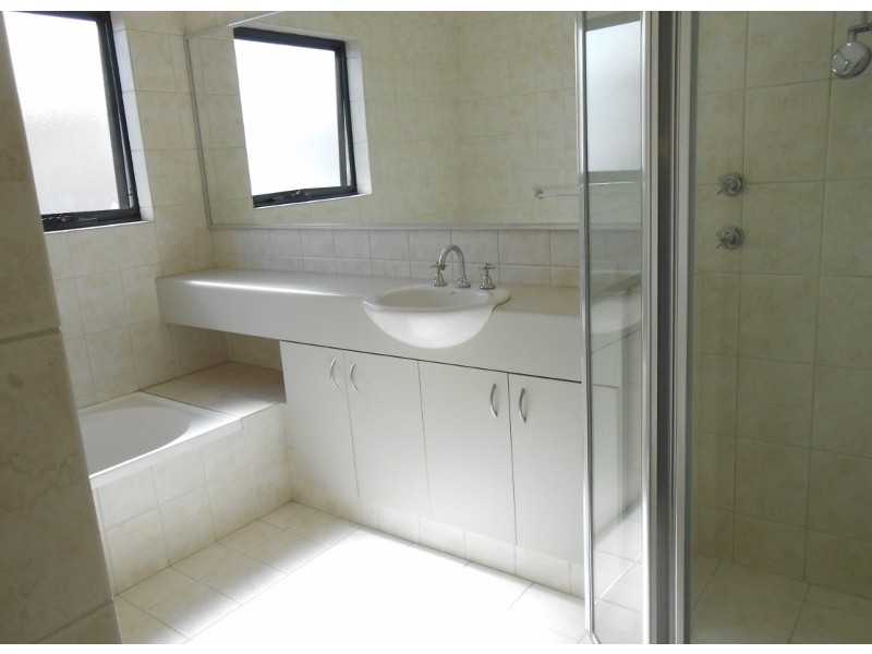 2/138 Robert Street, Como WA 6152