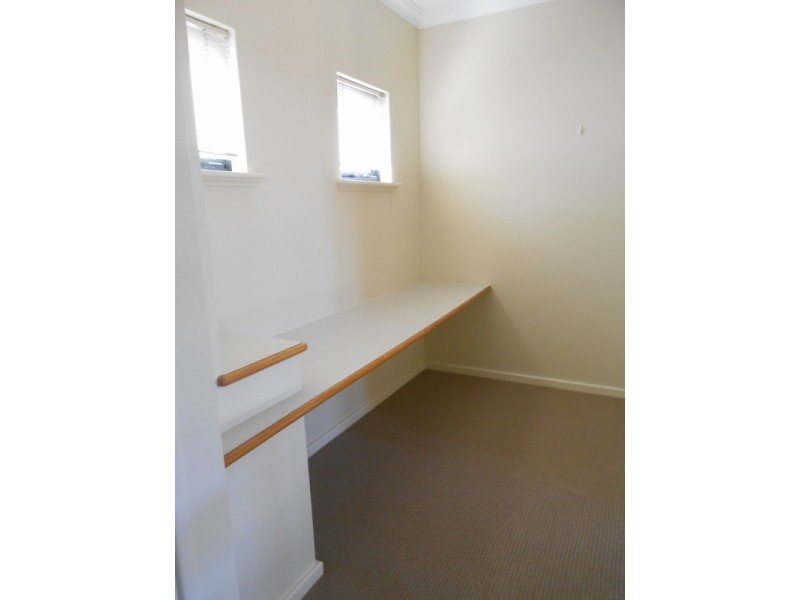 2/138 Robert Street, Como WA 6152