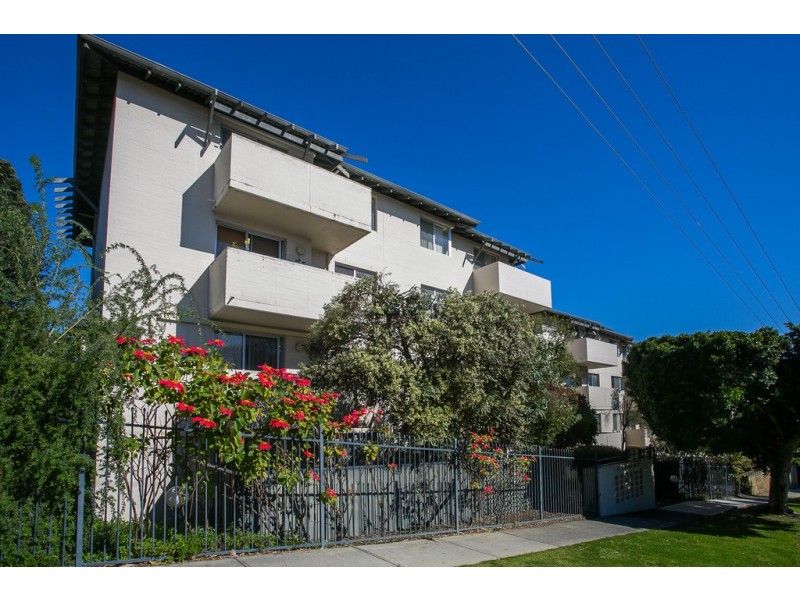 K10/45 King George Street, Victoria Park WA 6100