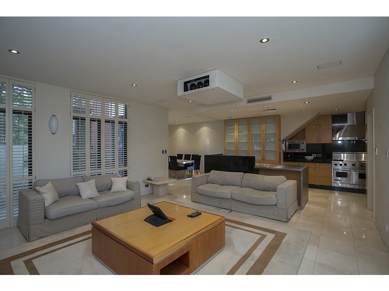 7 Jasmine Avenue, Subiaco WA 6008