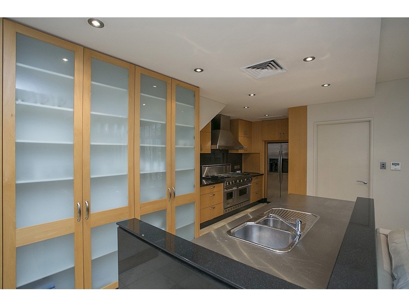 7 Jasmine Avenue, Subiaco WA 6008