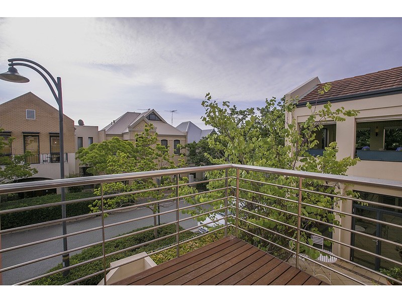 7 Jasmine Avenue, Subiaco WA 6008