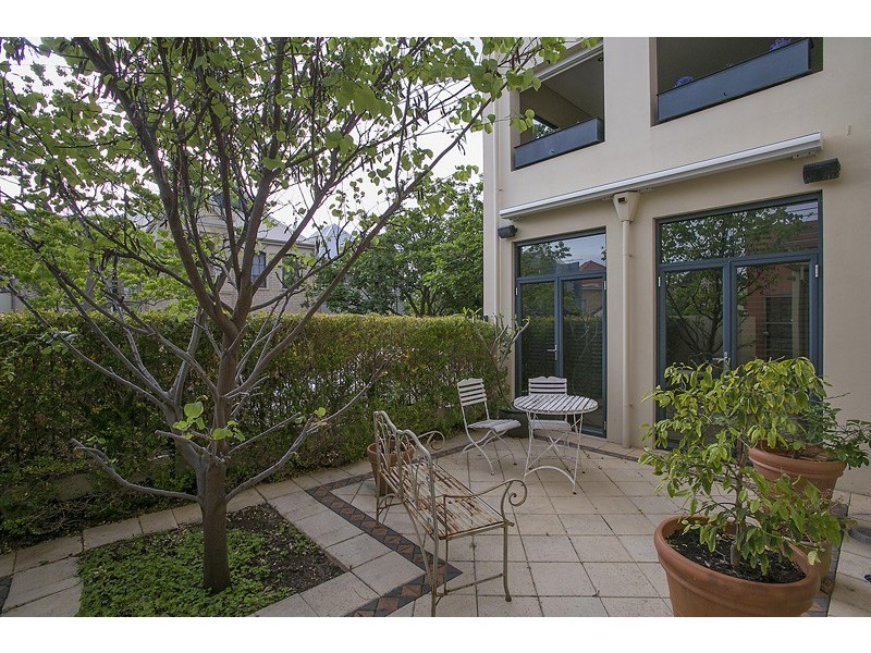 7 Jasmine Avenue, Subiaco WA 6008