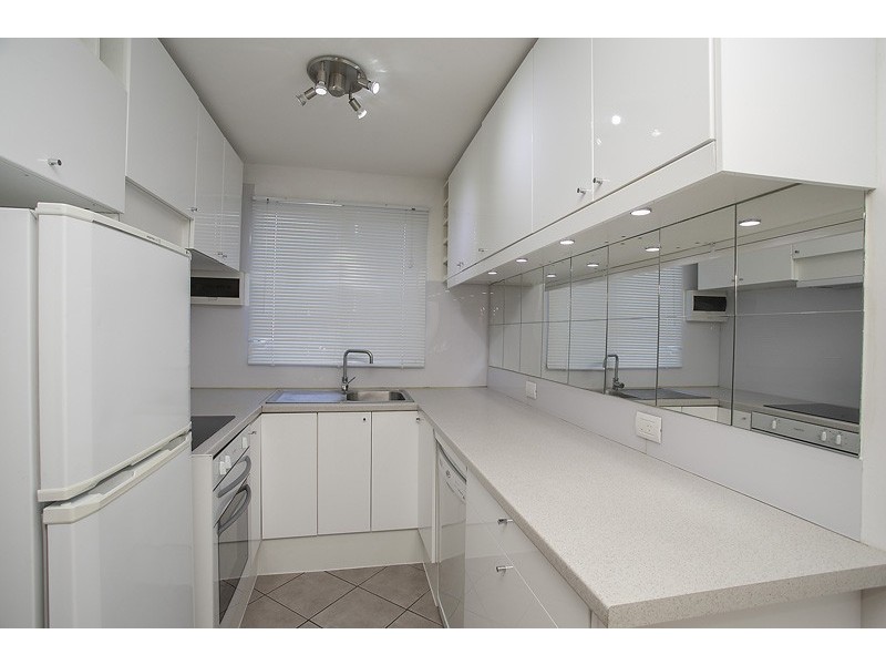 7/4 Comer Street, Como WA 6152