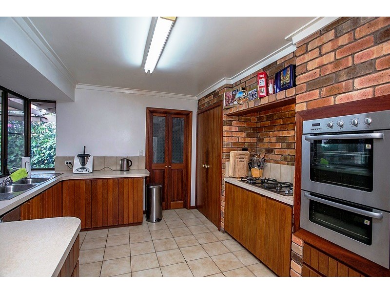 33 Risley Way, Carine WA 6020