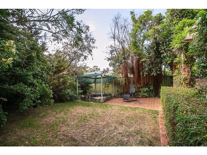 33 Risley Way, Carine WA 6020