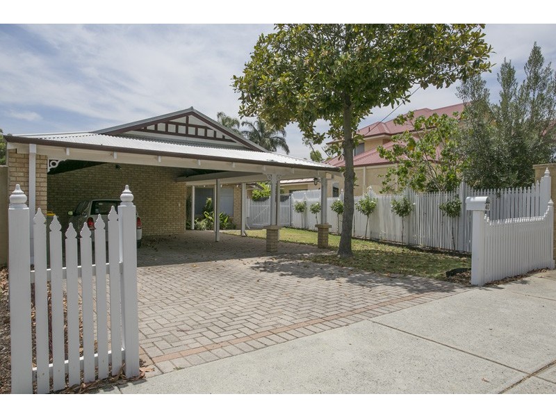 40 Downey Drive, Manning WA 6152