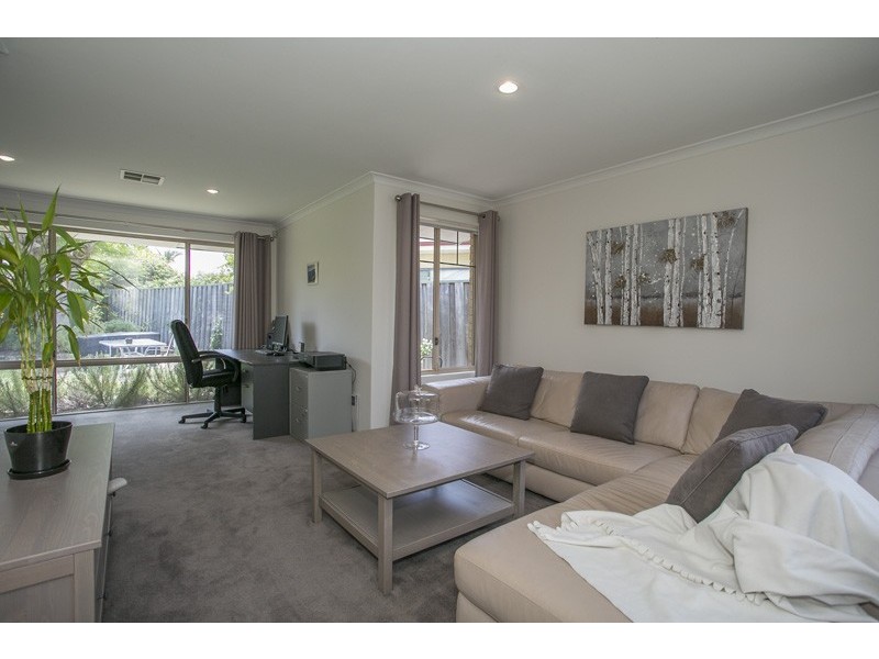 40 Downey Drive, Manning WA 6152