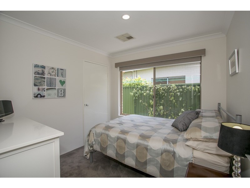 40 Downey Drive, Manning WA 6152