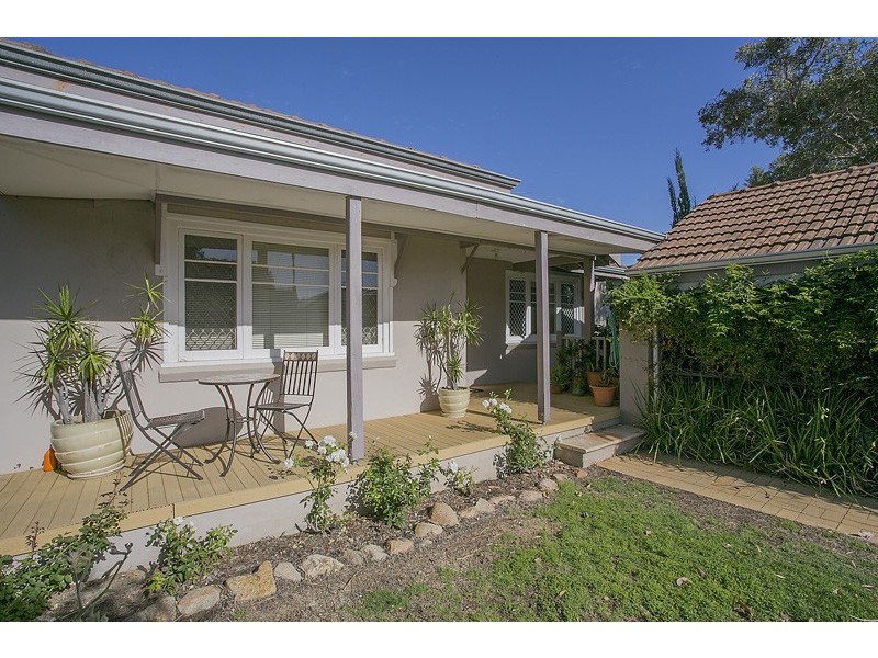 130 Grand Promenade, Doubleview WA 6018