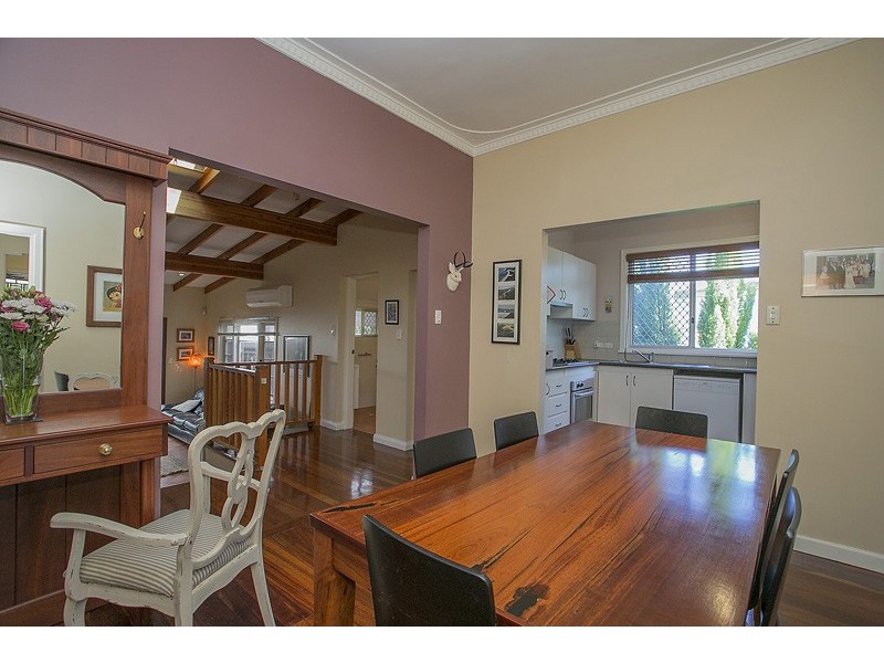 130 Grand Promenade, Doubleview WA 6018