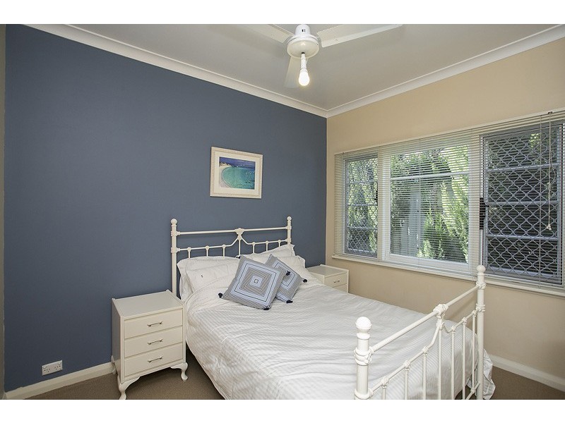 130 Grand Promenade, Doubleview WA 6018