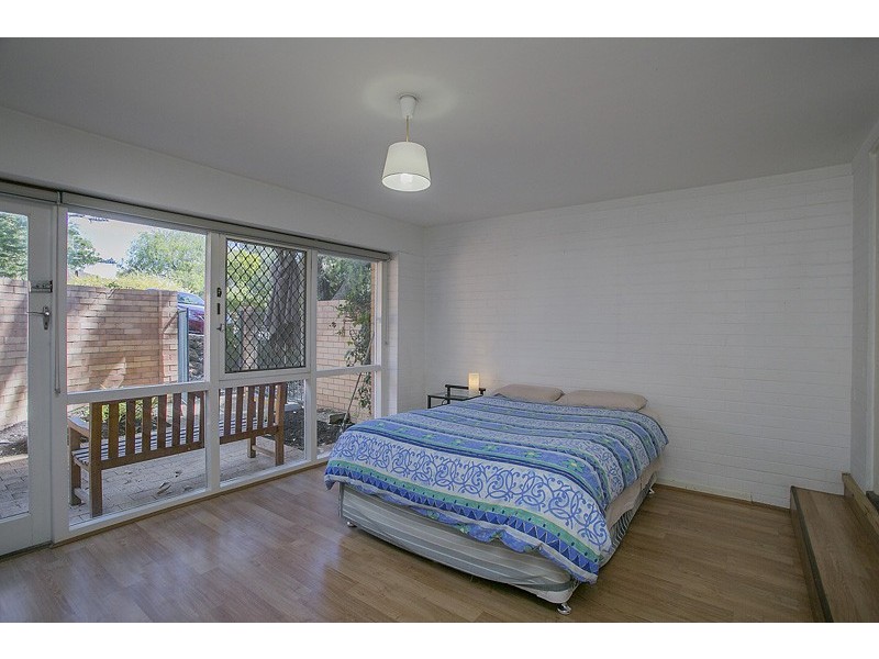 1/14 McNamara Way, Cottesloe WA 6011