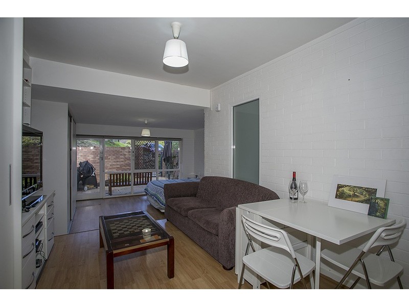 1/14 McNamara Way, Cottesloe WA 6011