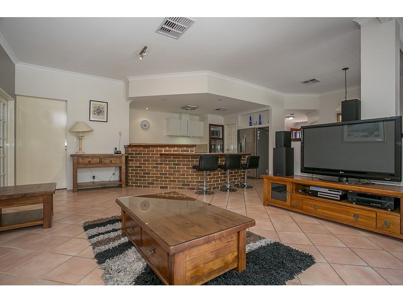 7 Loncar Rise, Gwelup WA 6018