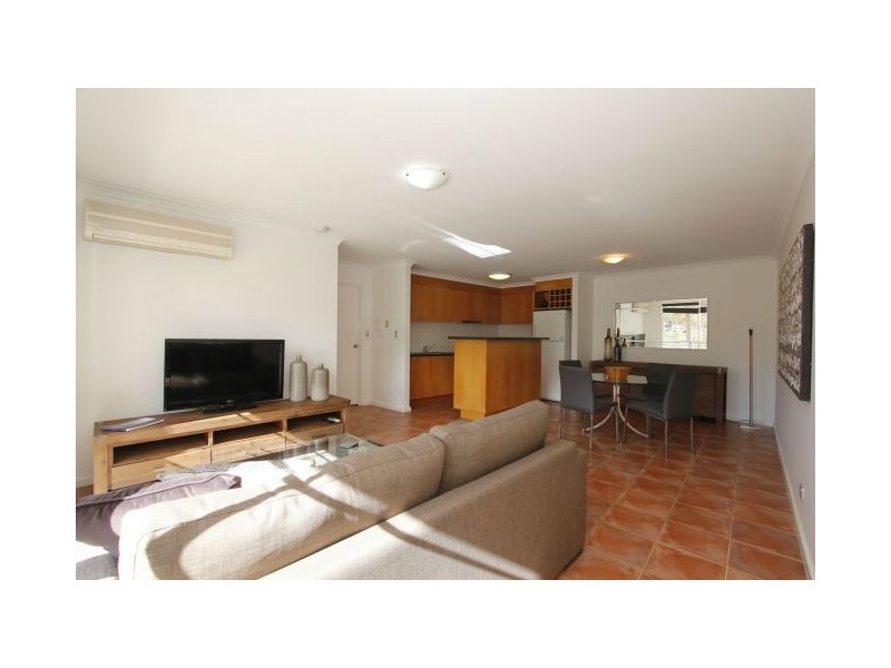 8/32 Eastbrook Terrace, East Perth WA 6004