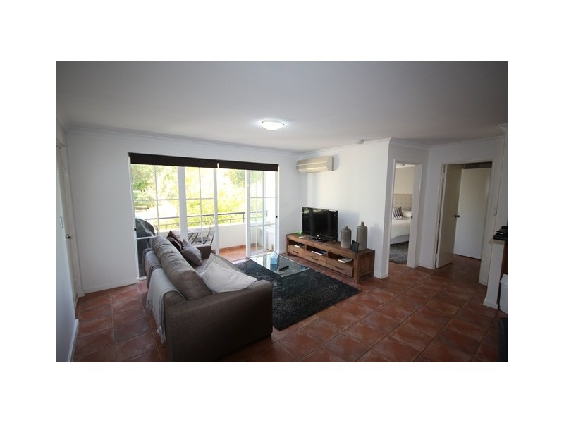 8/32 Eastbrook Terrace, East Perth WA 6004