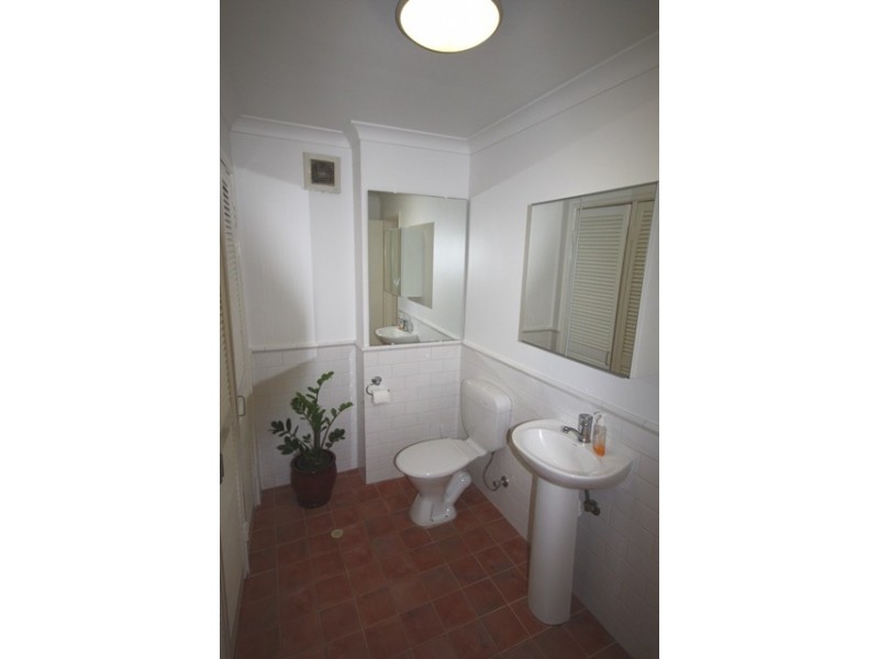 8/32 Eastbrook Terrace, East Perth WA 6004