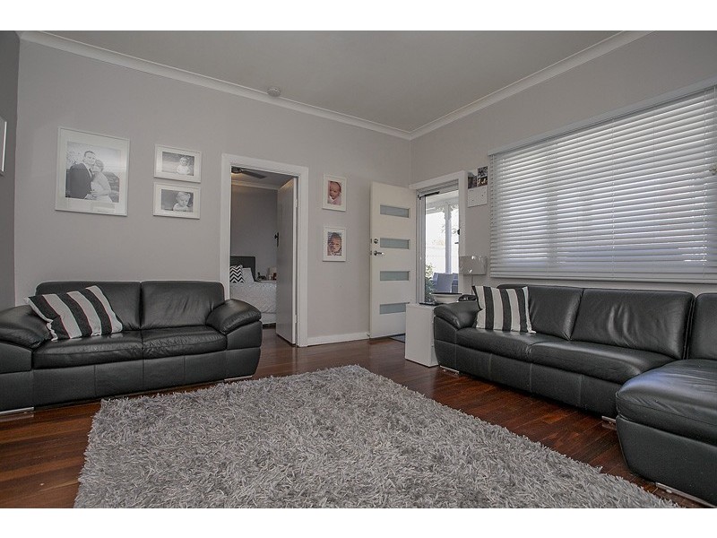 128 Grand Promenade, Doubleview WA 6018