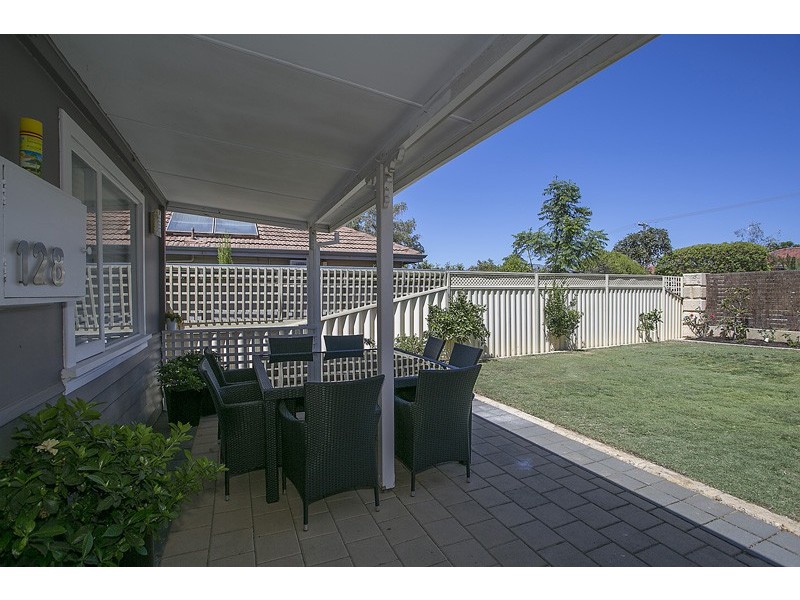 128 Grand Promenade, Doubleview WA 6018