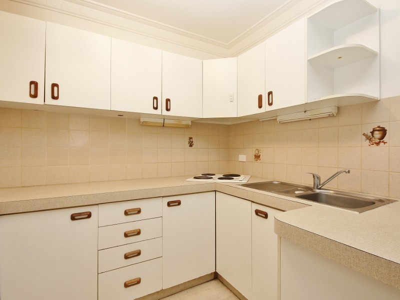 2/132 Mounts Bay Road, Perth WA 6000