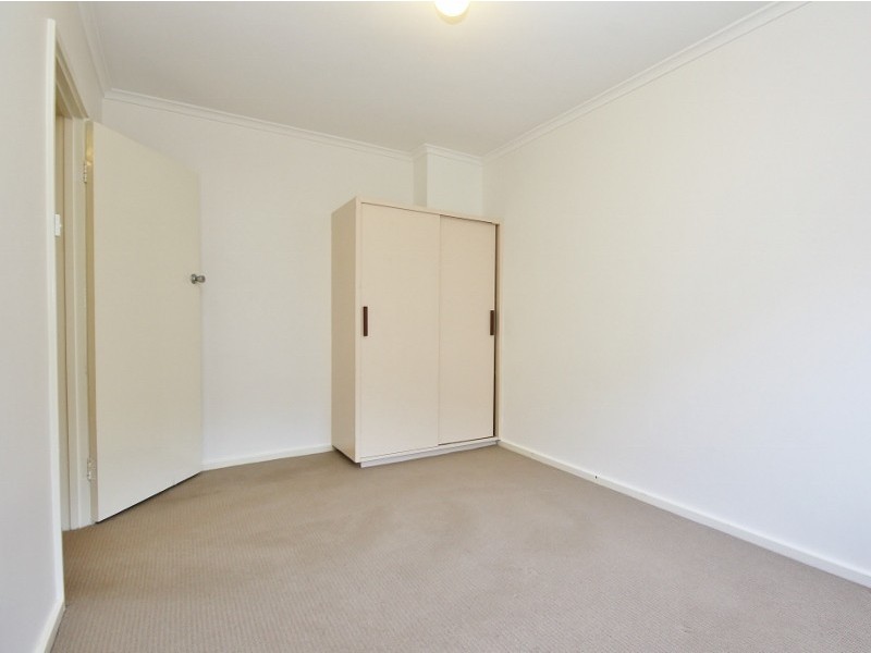 2/132 Mounts Bay Road, Perth WA 6000