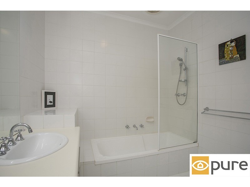 68a Robinson Avenue, Perth WA 6000