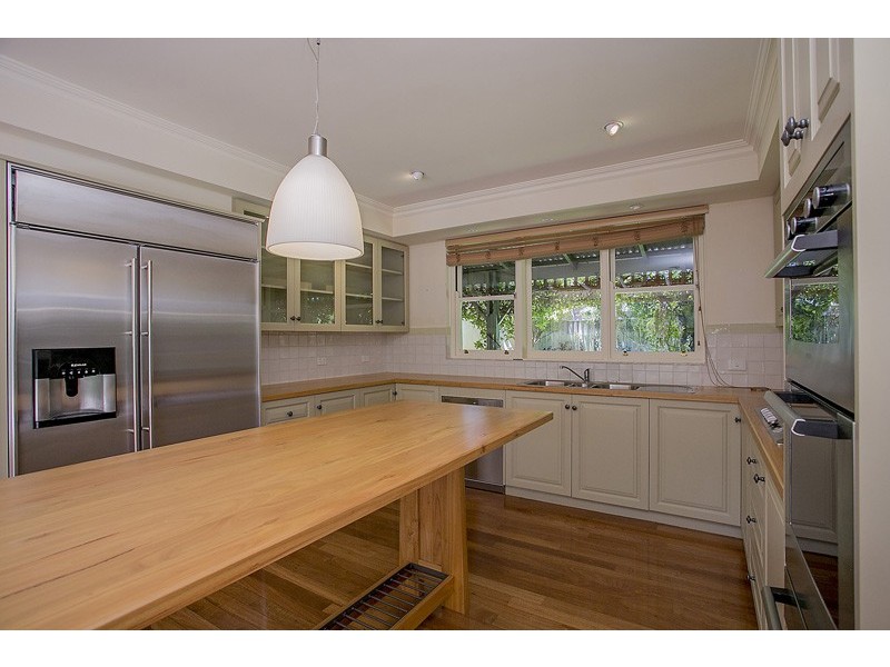 32 Riley Road, Claremont WA 6010