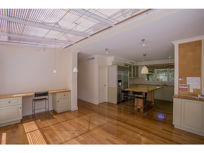 32 Riley Road, Claremont WA 6010
