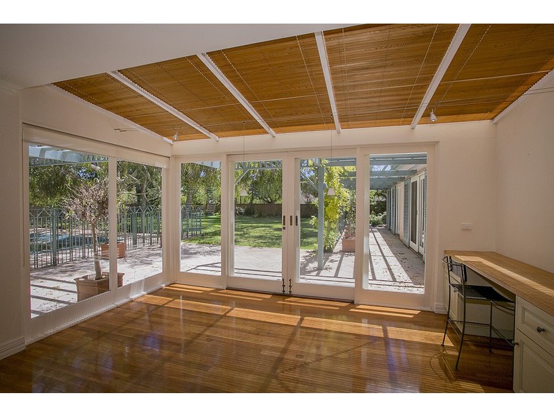 32 Riley Road, Claremont WA 6010