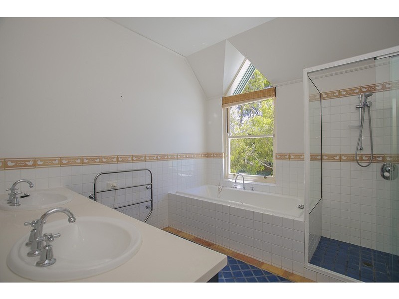 32 Riley Road, Claremont WA 6010