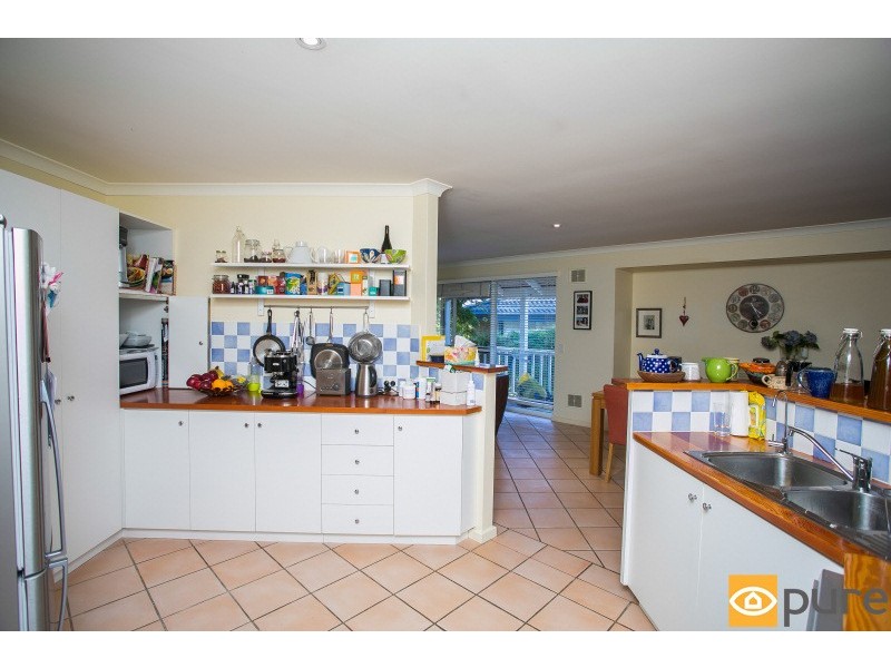 77b Davies Road, Claremont WA 6010