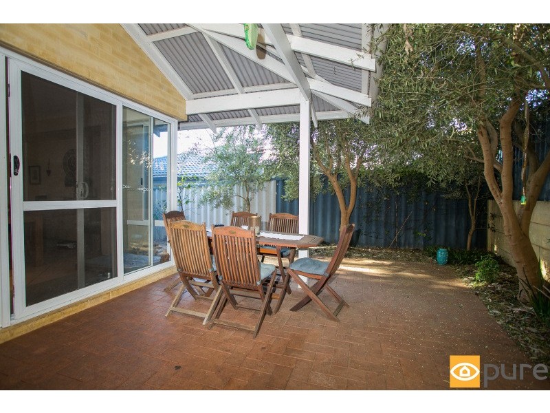 77b Davies Road, Claremont WA 6010