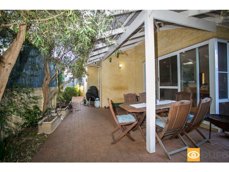 77b Davies Road, Claremont WA 6010