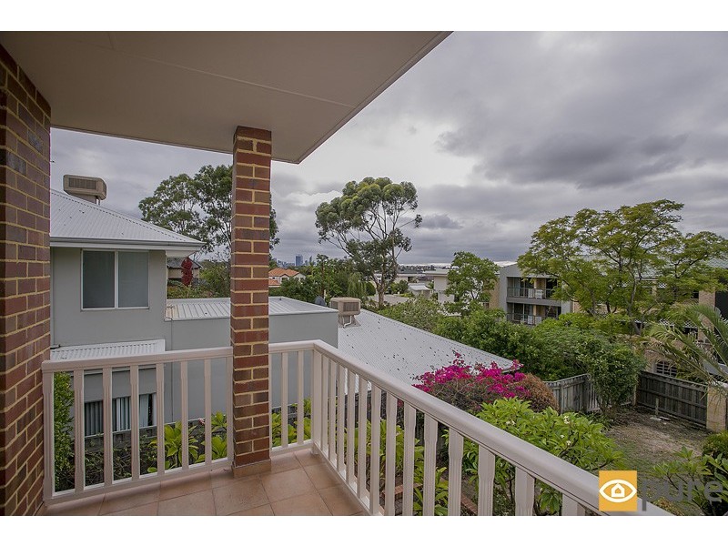 34 Carron Road, Applecross WA 6153