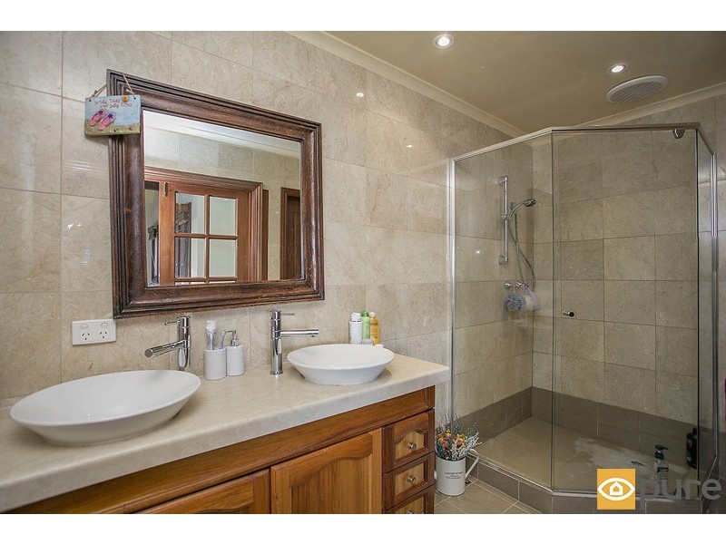 37 Queenscliffe Road, Doubleview WA 6018