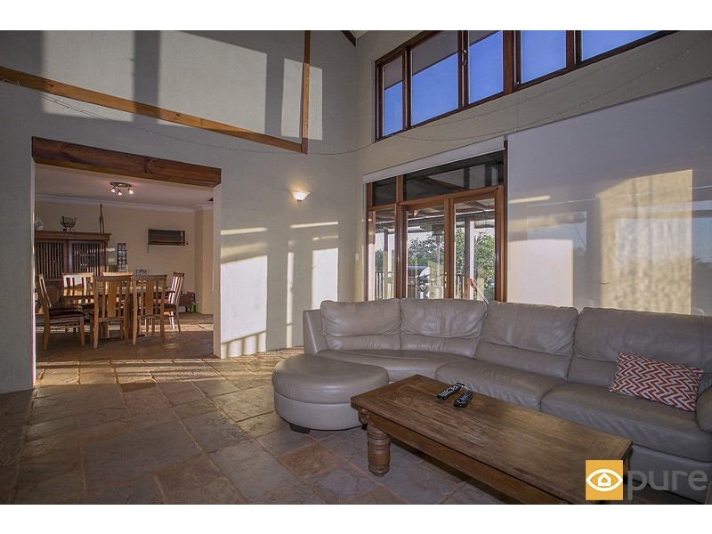 37 Queenscliffe Road, Doubleview WA 6018
