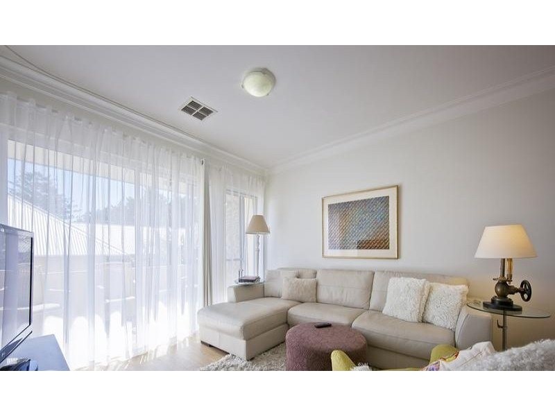 4/18 Beach Street, Cottesloe WA 6011