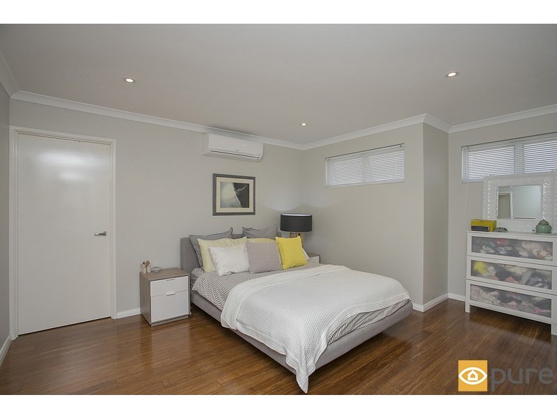 14D Mayfair Street, Nollamara WA 6061