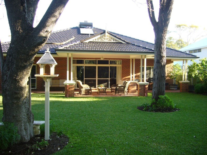 13 Daniel Street, Attadale WA 6156