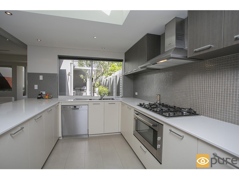 107A St Leonards Avenue, West Leederville WA 6007