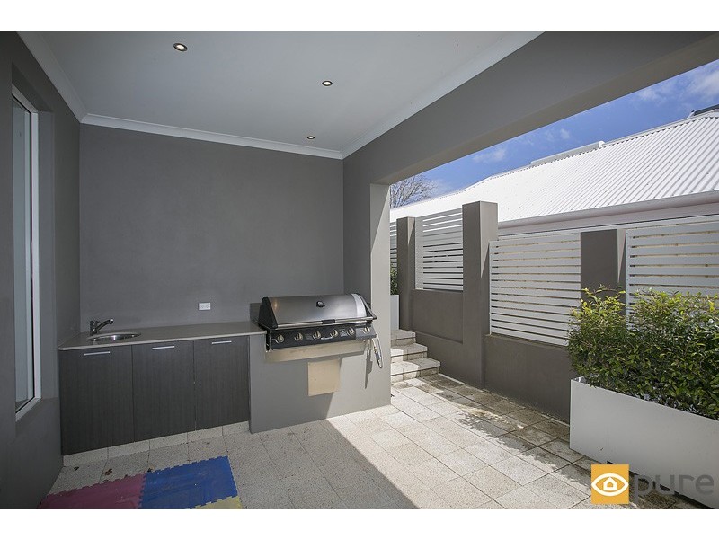 107A St Leonards Avenue, West Leederville WA 6007
