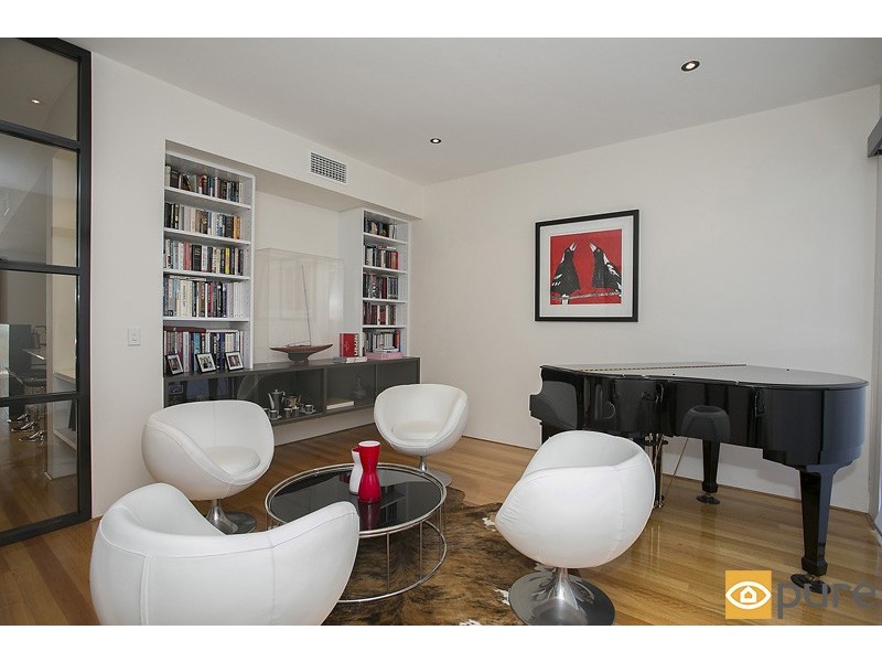 17 Darbon Crescent, Subiaco WA 6008