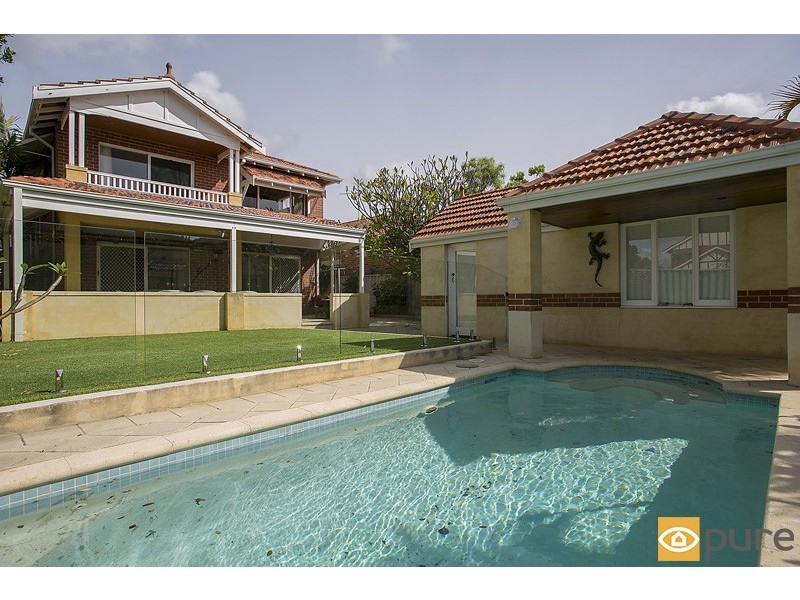 34 Fourth Avenue, Kensington WA 6151