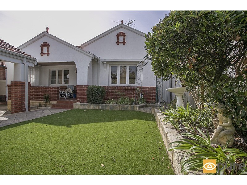 34 Fourth Avenue, Kensington WA 6151