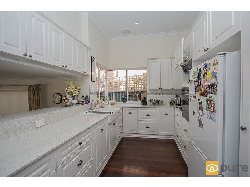 34 Fourth Avenue, Kensington WA 6151